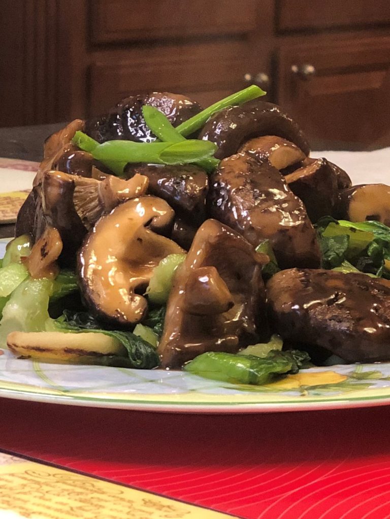 braised fresh shitake mushrooms in Oyster sauce