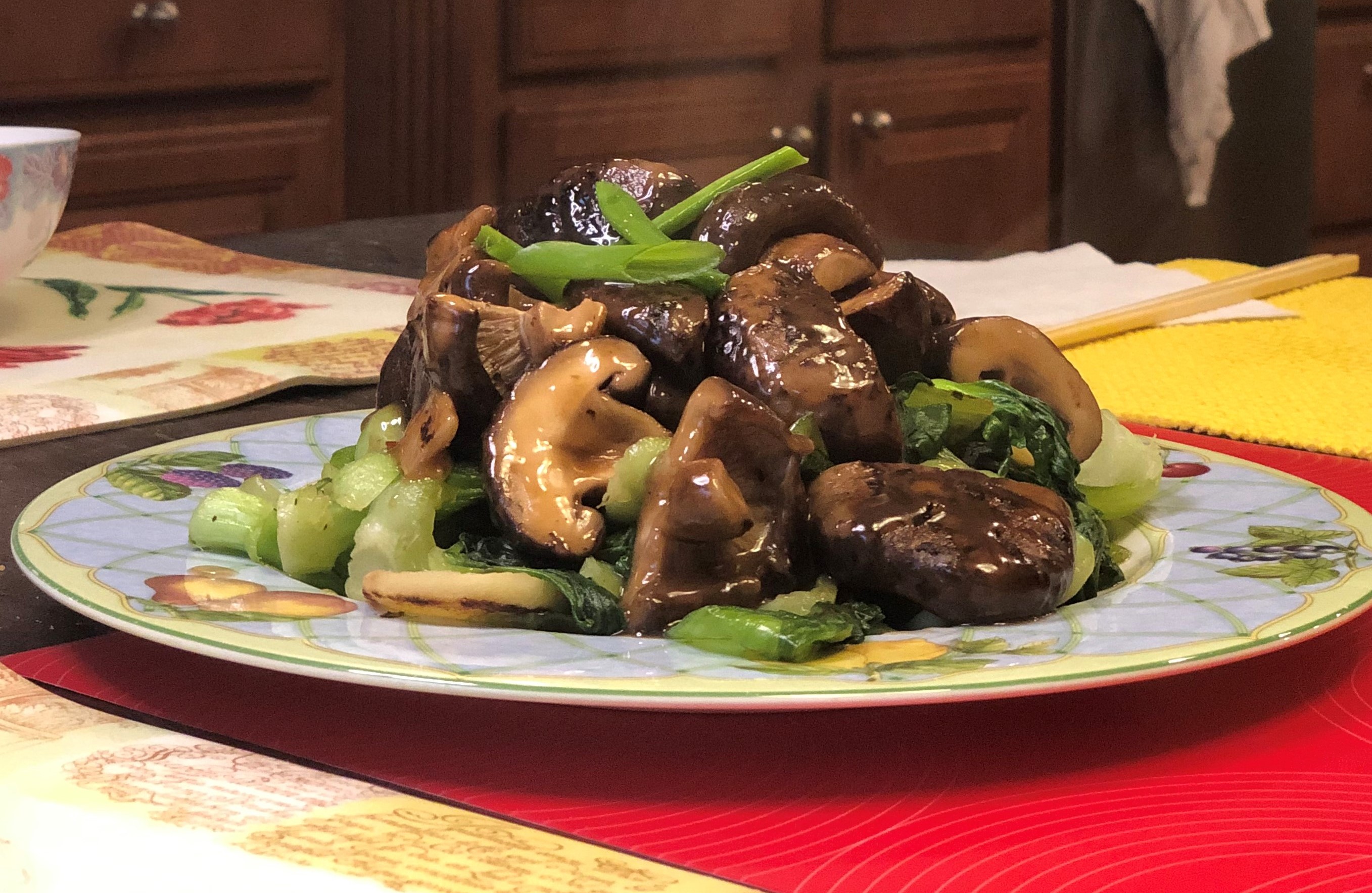 braised fresh shitake mushrooms in Oyster sauce
